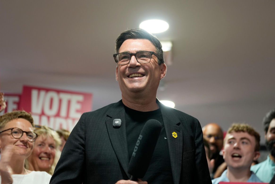Andy Burnham został w poniedziałek 59. premierem Wielkiej Brytanii - potwierdził Pałac Buckingham