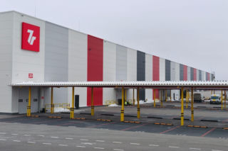 7R sprzedaje nowoczesny magazyn pod Słupskiem – francuski fundusz debiutuje w Polsce