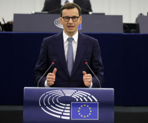Mateusz Morawiecki na granicy z Białorusią