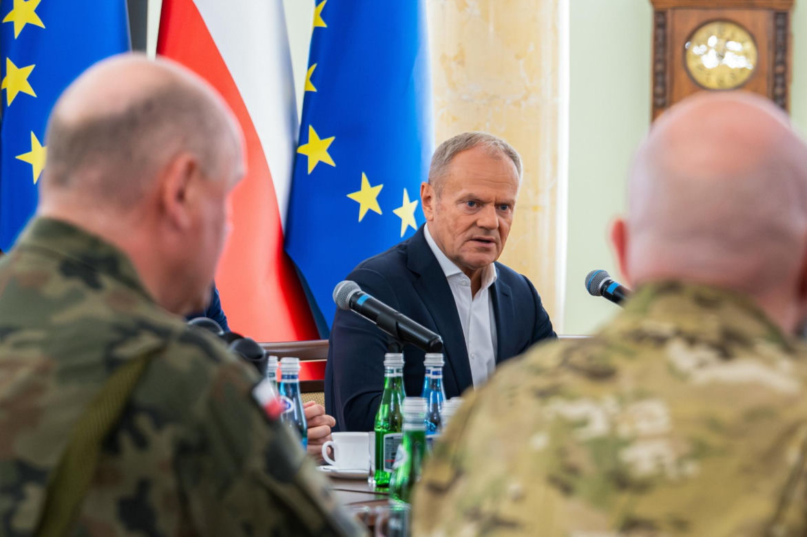 Donald Tusk na miejscu wybuchy na Lubelszczyźnie
