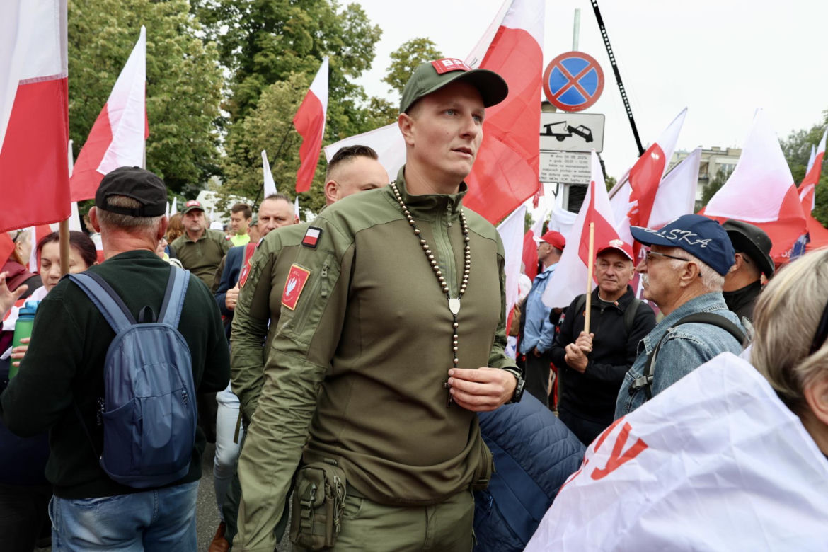 Karol Nawrocki prezydentem. Tłumy pod Sejmem