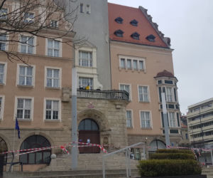 Alpiniści na ratuszu w Olsztynie