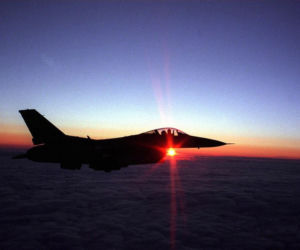 F16