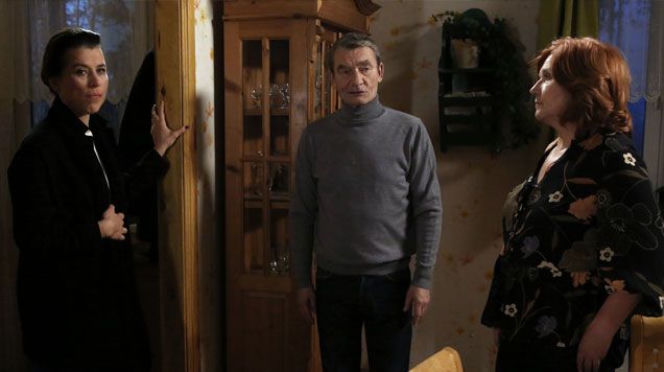 Barwy szczęścia odcinek 1444. Waleria Koszyk (Ewa Ziętek), Stefan Górka (Krzysztof Kiersznowski), Kornelia (Katarzyna Herman)