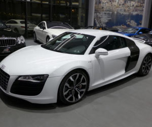 Fit Lovers kupili sobie nowy samochód z silnikiem V10. To sportowe coupe kosztuje krocie!