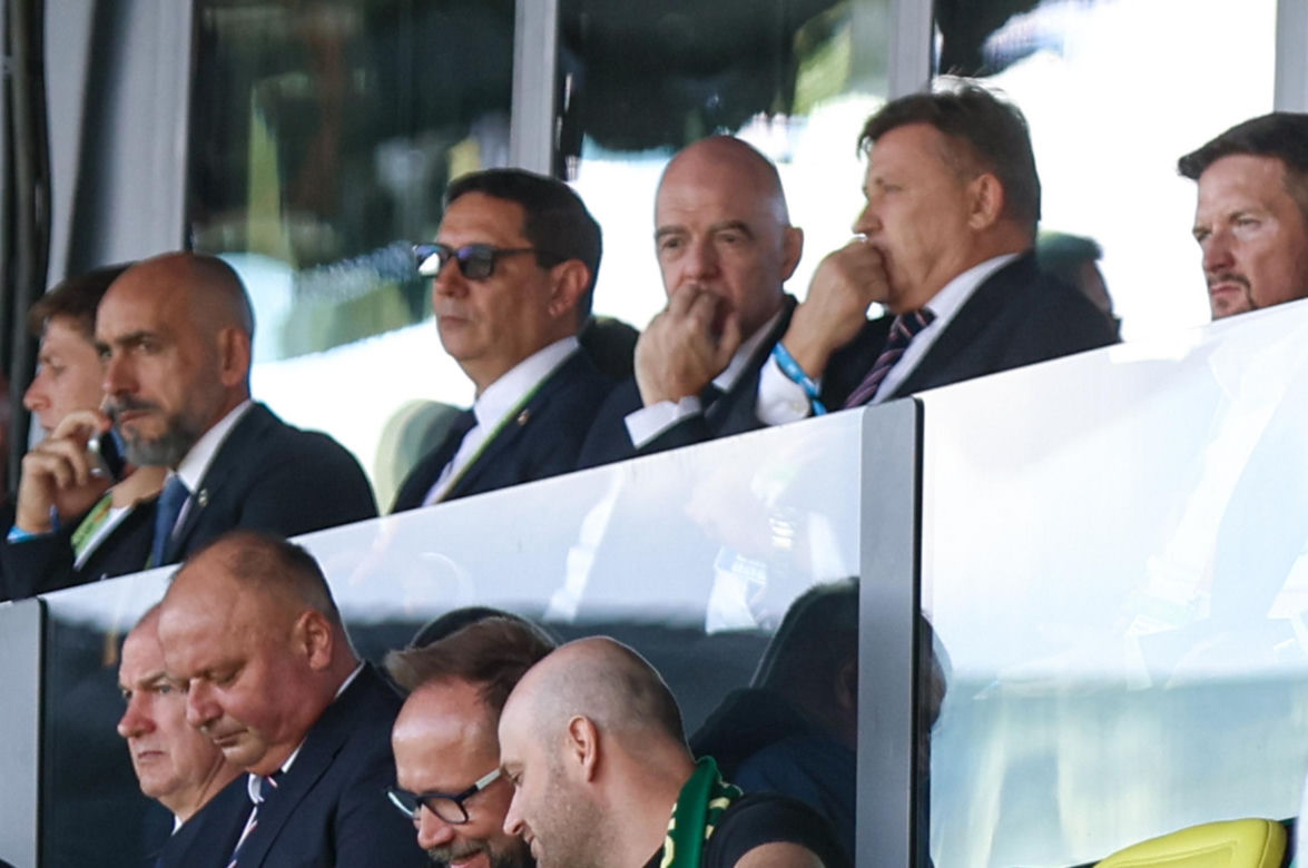 Cezary Kulesza wita Gianniego Infantino