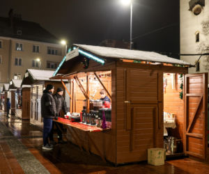 Ruszył świąteczny Jarmark w Bytomiu. Kultowy tramwaj i kaszanka wikinga