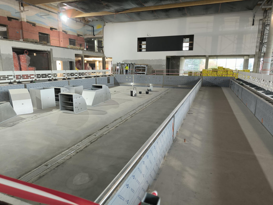 Modernizacja Pływalni Akwawit w Lesznie stan na październik 2026