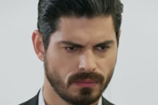 Panna młoda. Wściekły Cihan zrywa z Hancer