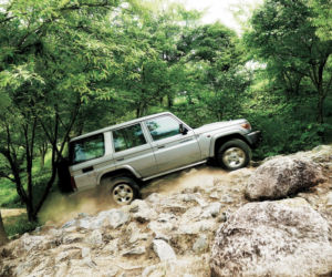 Toyota Land Cruiser J7 