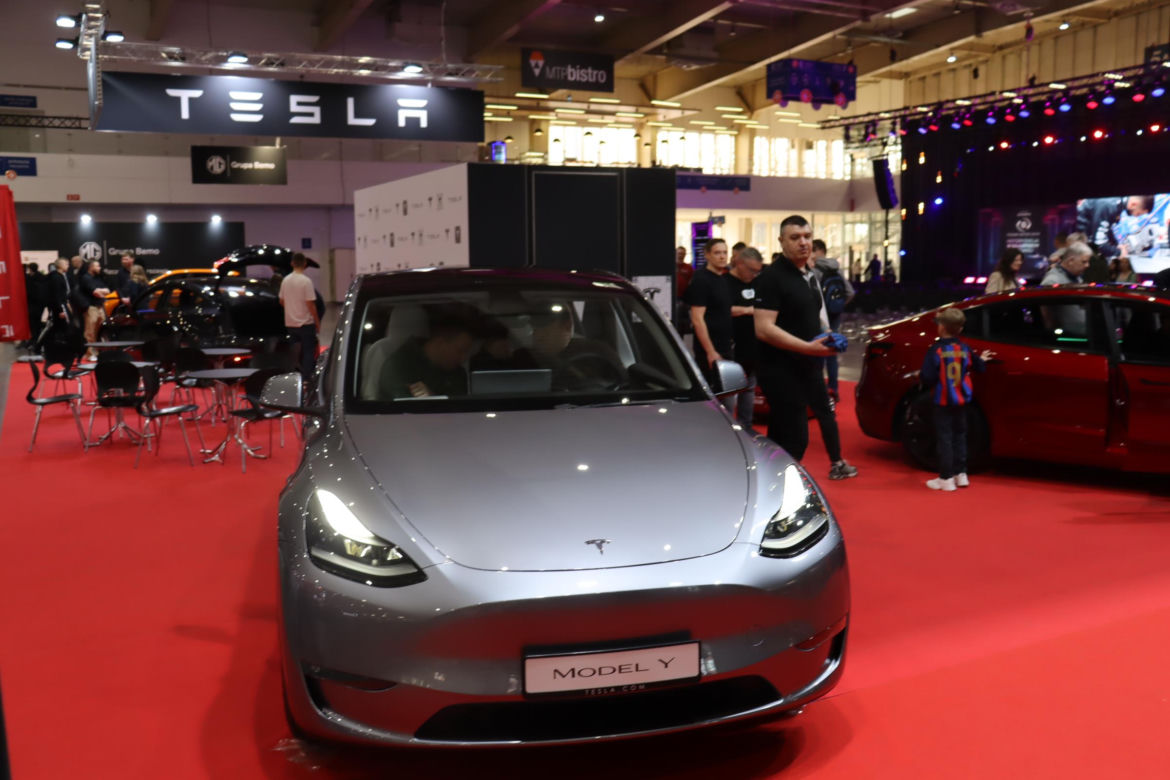 Poznań Motor Show - tak wyglądał piątek na MTP!