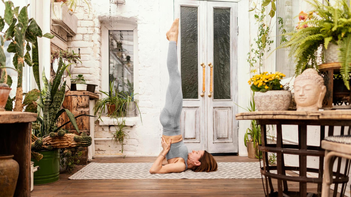 Nadchodzi a sezon na piękny balkon! Podpowiadamy, jak urządzić go stylowo i wygodnie