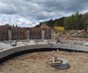 Nowe uzdrowisko na Warmii i Mazurach. Prace przy tężni idą pełną parą