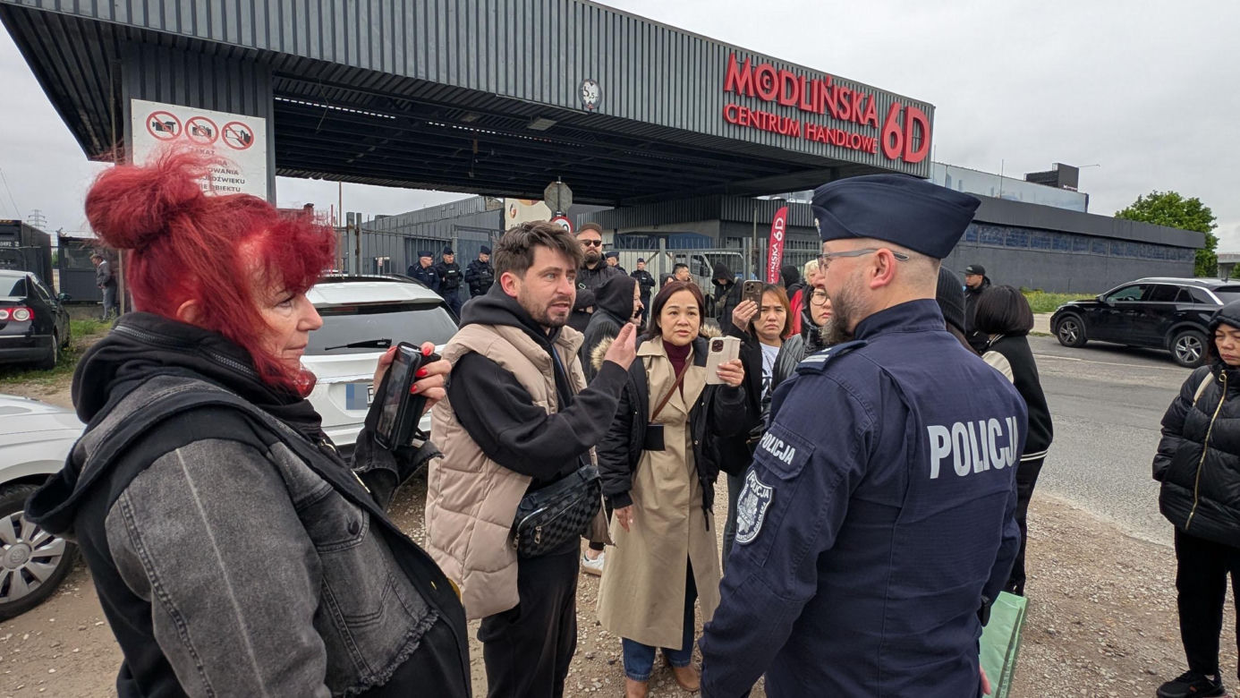 Hala na Modlińskiej zamknięta dla kupców. To koniec bazaru 