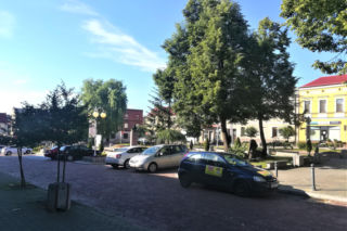 To jedno z najpiękniejszych śląskich miast. Zachwyca nie tylko unikatowym rynkiem, ale też drewnianym kościołem