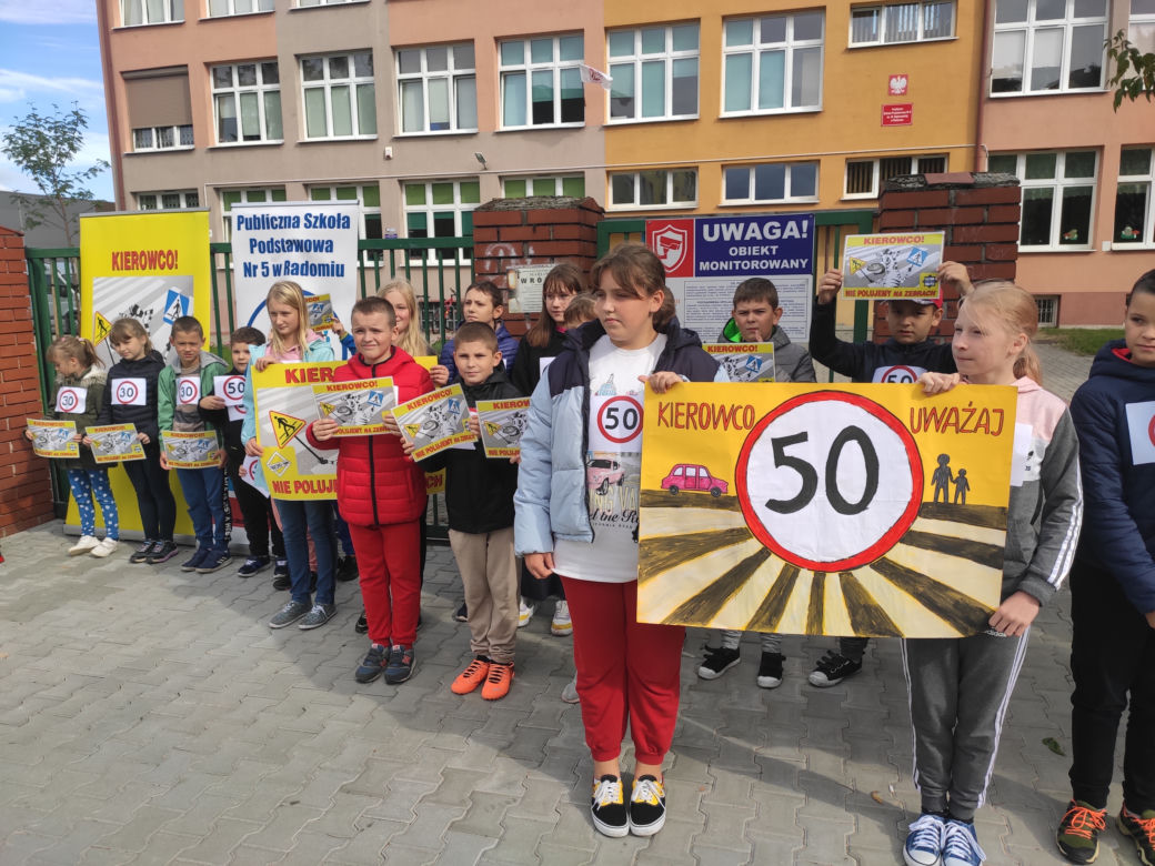 Happening "Kierowco! nie polujemy na zebrach!"