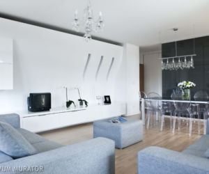 Efektowne dekoracje w minimalistycznym salonie