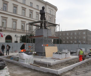Kaczyński stanął na placu Piłsudskiego