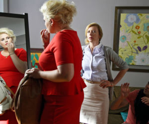 2XL odcinek 5. Agata Dec (Elżbieta Romanowska), Bożena (Ewa Kaim)