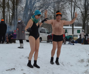 Morsowanie nasz nowy zimowy sport narodowy. Dziś na PIACHACH ponad setka morsów