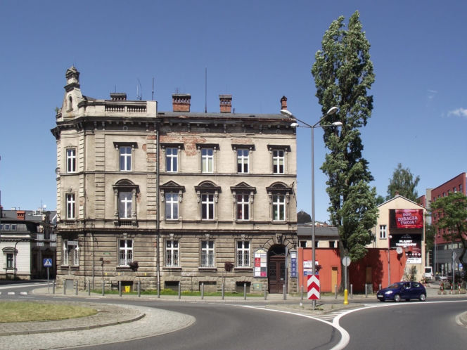 Znajduje się w nim aż 14 szczytów górskich. To jedno z najpiękniejszych miast w województwie śląskim