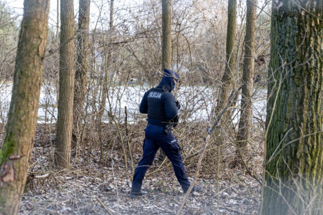 Wiktorek wpadł z mamą do stawu