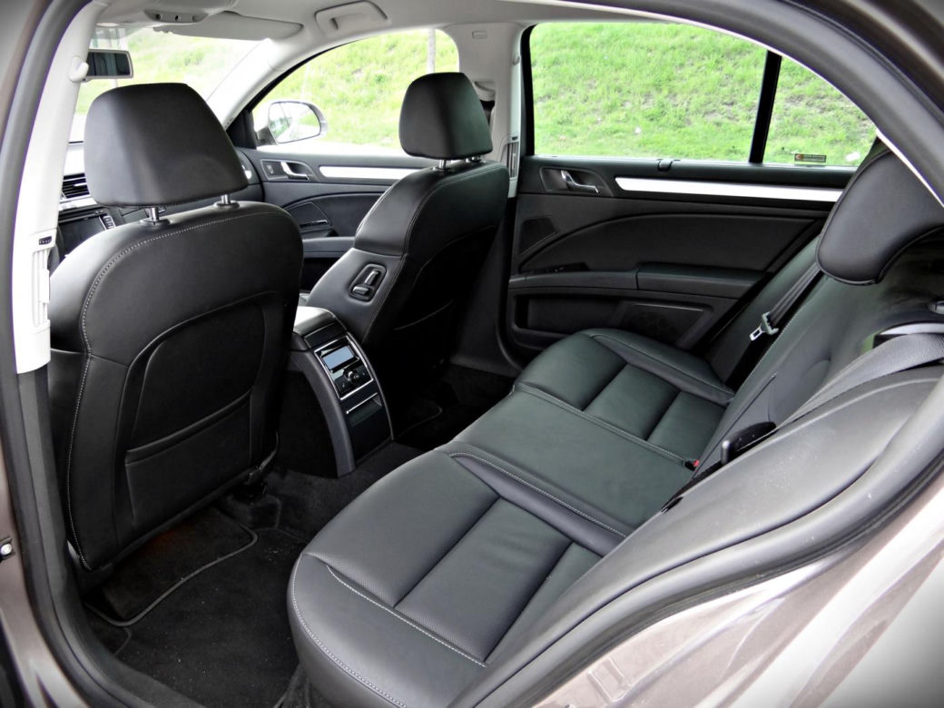Skoda Superb FL 2013