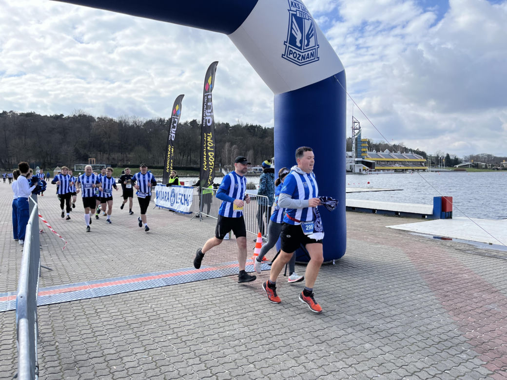 Kibolska Dycha 2024. Wyjątkowy bieg kibiców Lecha Poznań