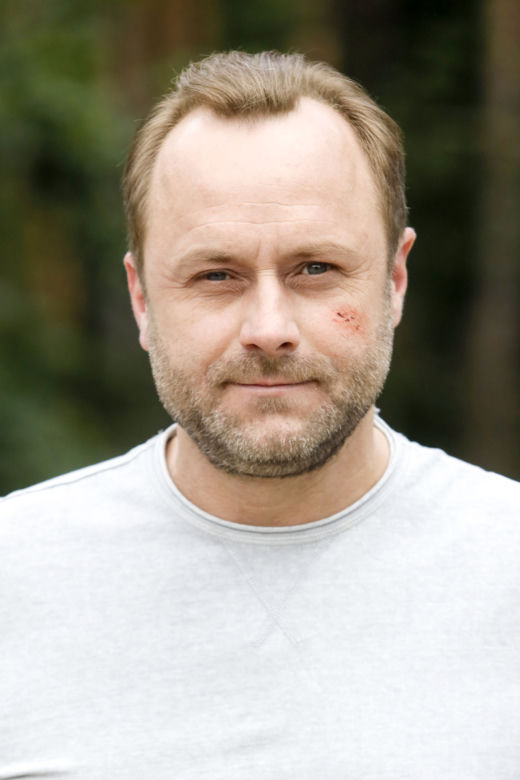 Leszek Lichota na planie serialu "Osadzony" 