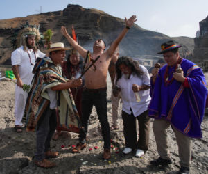 Halucynogenne rośliny wyjawiły szamanowi przyszłość Trumpa. To budzi grozę