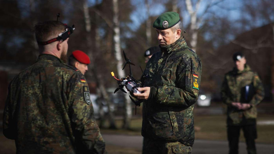Niemiecka pomoc dla Ukrainy na nowych zasadach? CSU żąda dostępu do technologii dronowy