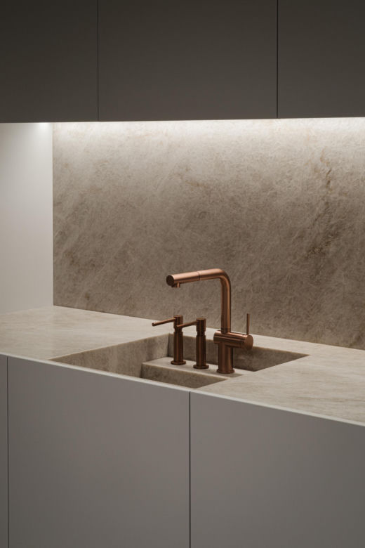 Minimalistyczne mieszkanie architektki