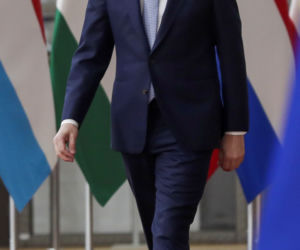 stylizacje premiera Mateusza Morawieckiego