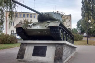 Niepozorne, ale pełne historii. Do tego miasta łatwo dojedziesz pociągiem z Łodzi