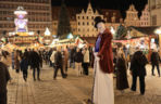 Wroclaw. Jarmark Bozonarodzeniowy juz otwarty.