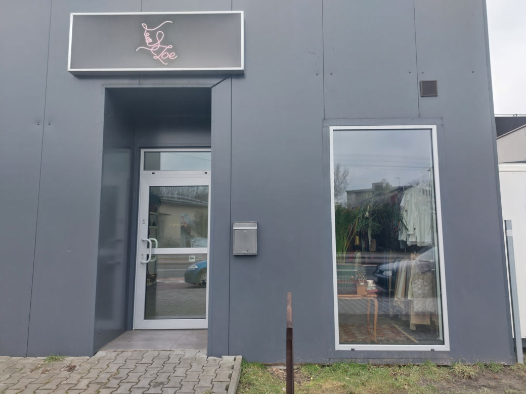 Butik charytatywny przy ul. Jankego 83 w Katowicach-Ochojcu