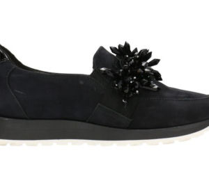 buty z ozdobami
