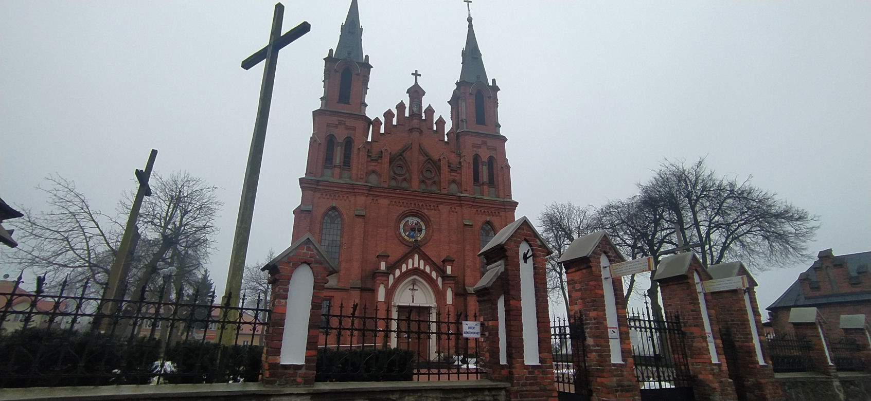 Skandal w Łosicach. Ksiądz gwałcił parafiankę