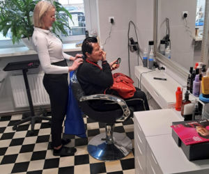 Joanna Senyszyn u fryzjera