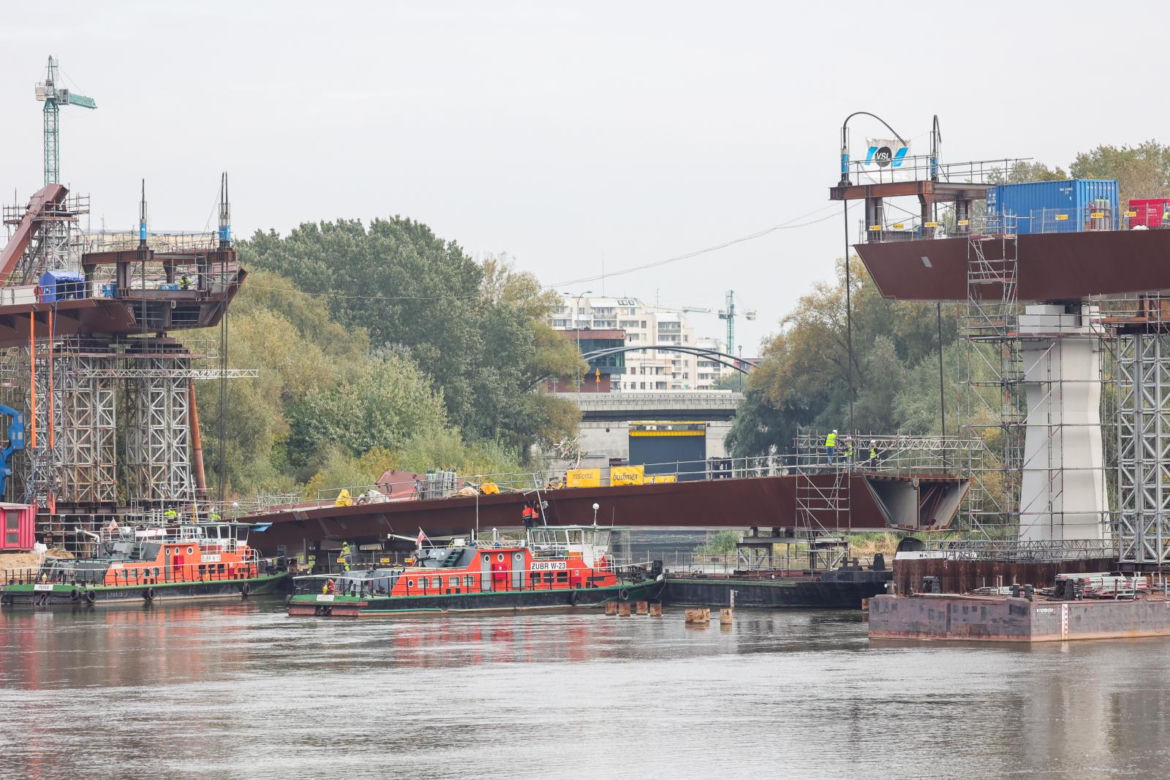 Budowa mostu pieszo-rowerowego w Warszawie
