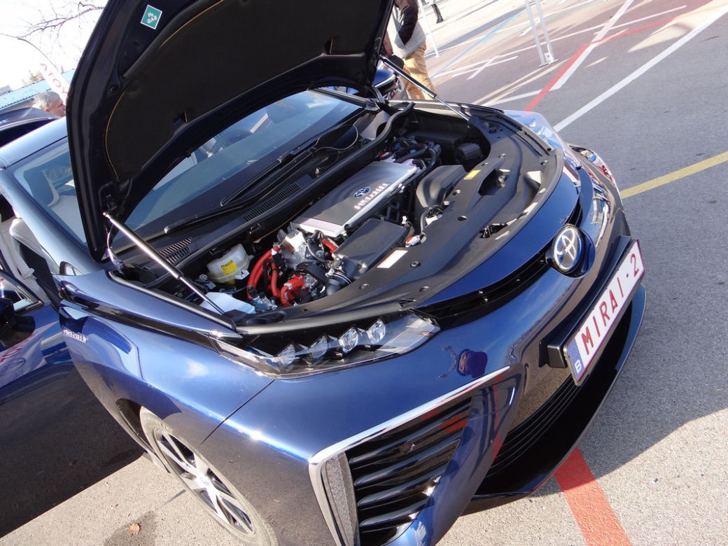 Toyota Mirai 2015