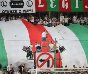 Powrót Starucha na stadion Legii. Mocny transparent na temat morderstwa w Krakowie