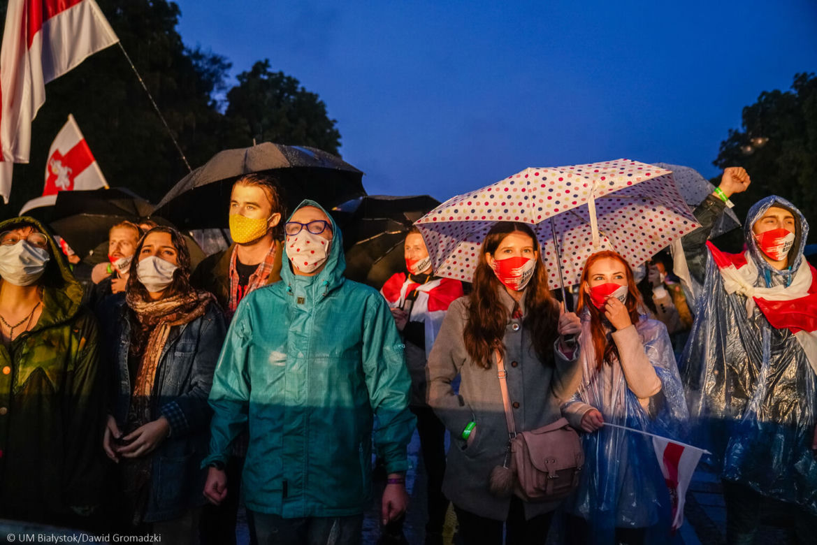Sercem z Białorusią. Koncert pod teatrem w imię wolności i solidarności [ZDJĘCIA]