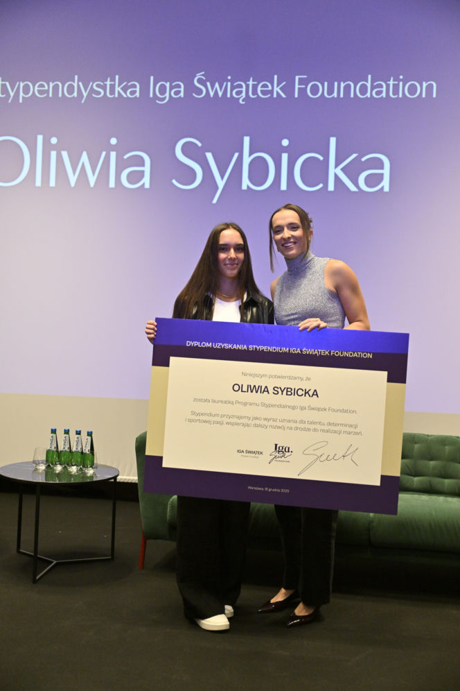 Iga Świątek rozdała stypendia