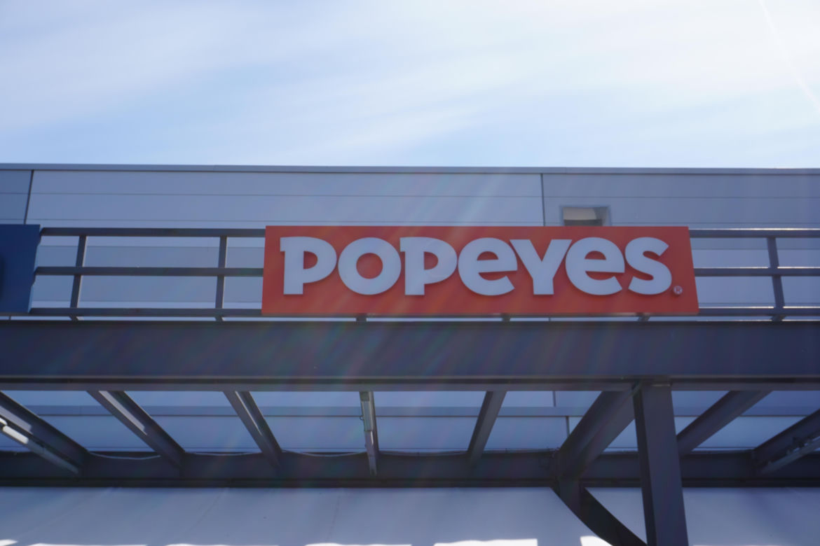 Otwarcie restauracji Popeyes w Outlet Park