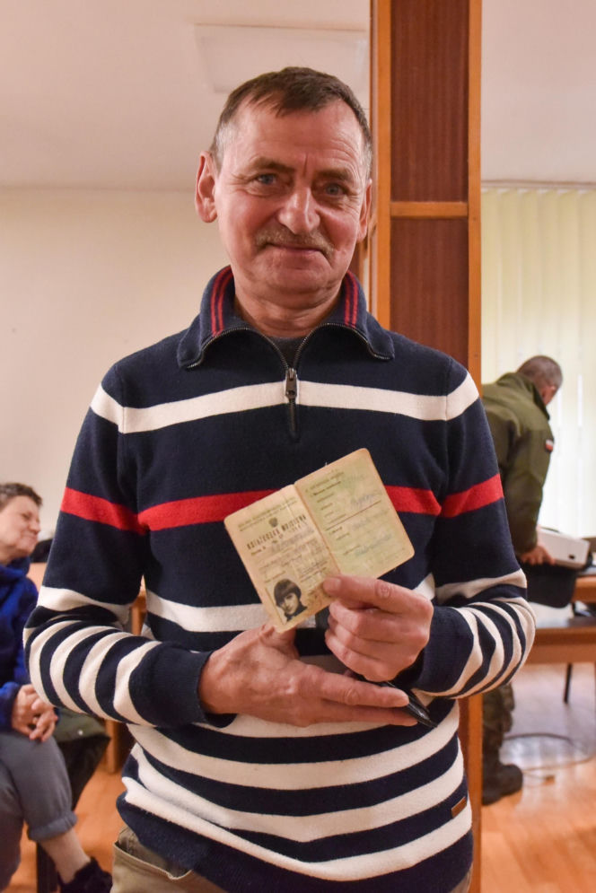 W Toruniu na siarczystym mrozie szkolą się cywile