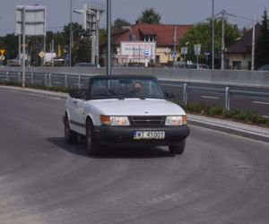 Rajd prezydenckim kabrioletem po nowej drodze