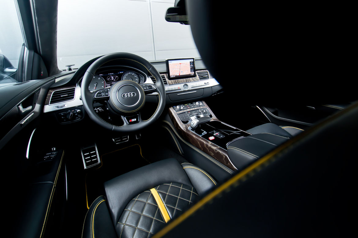 Audi S8 plus 4.0 V8 TFSI quattro
