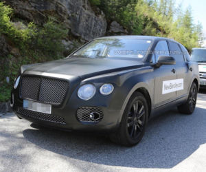Bentley SUV 2016