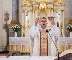 Ludzie proszą o spowiedź! Dramatyczna relacja polskiego księdza z Ukrainy [ZDJĘCIA]